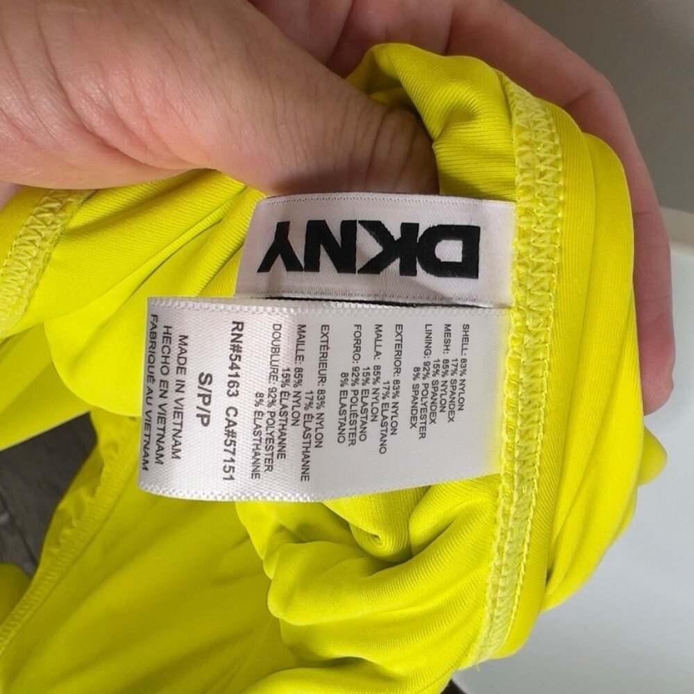 Dkny Ruffle Plunge Underwire Tummy Control One-Piece Swimsuit yellow Size S - Picture 7 of 9